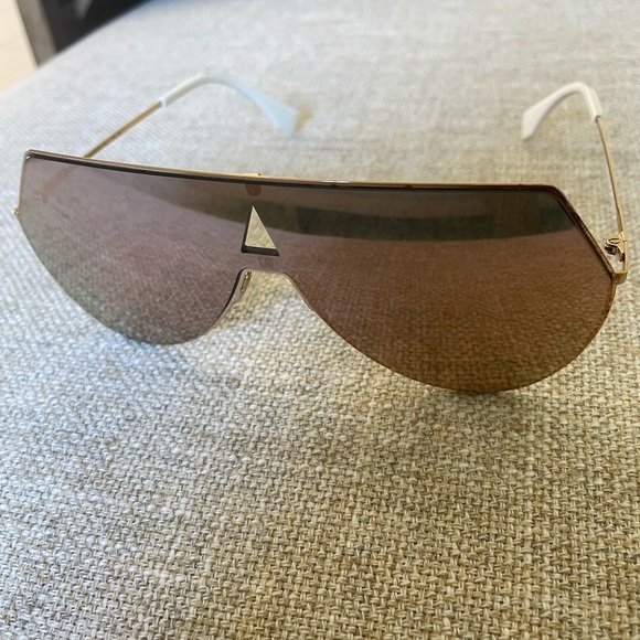 Rose Gold FENDI Sunglasses - Picture 2 of 12